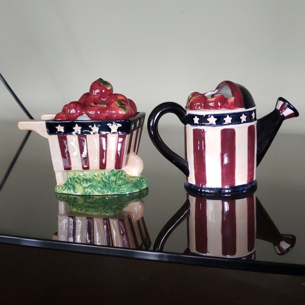 Americana Apple sugar & creamer set